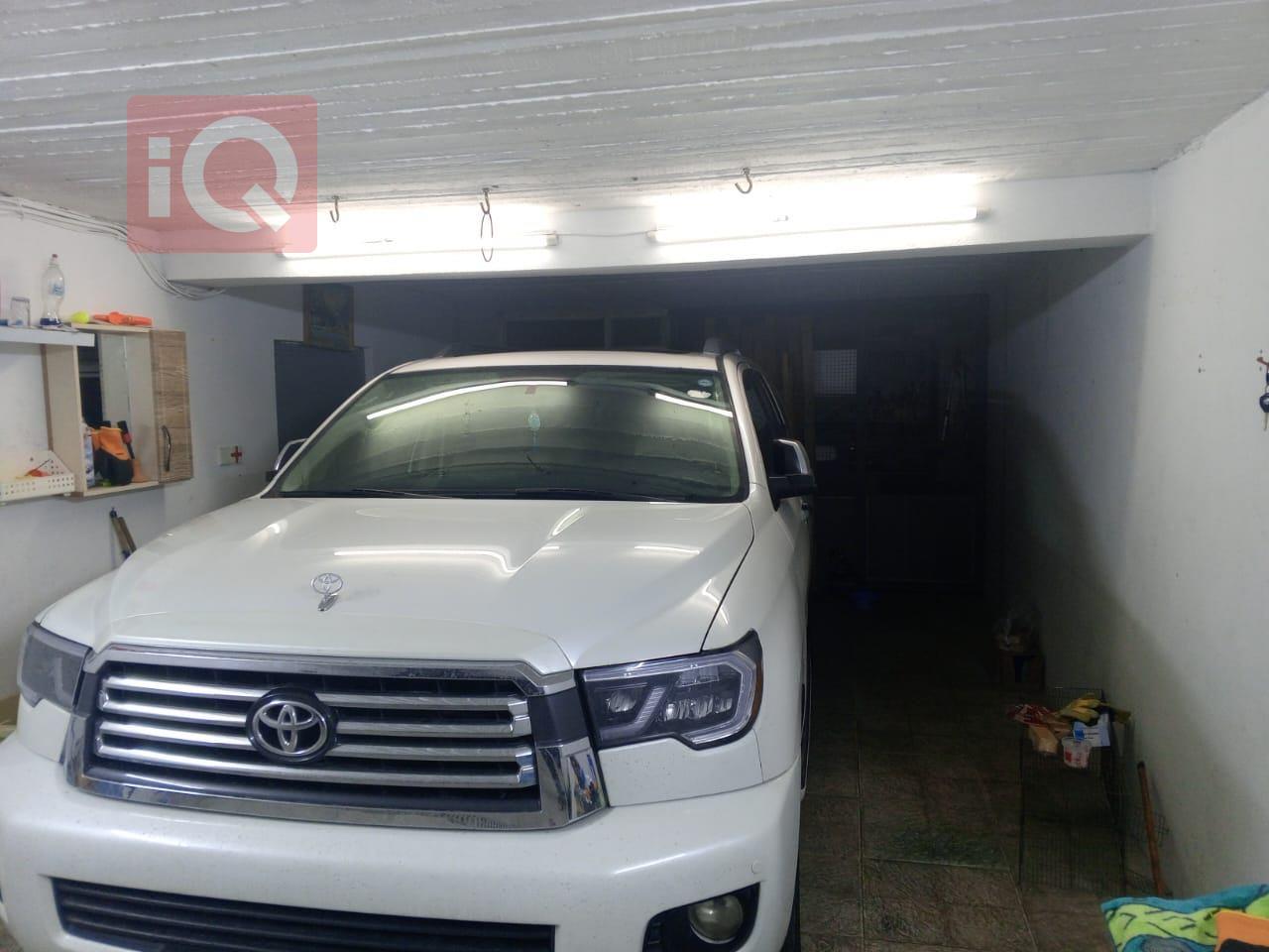 تويوتا سيكويا